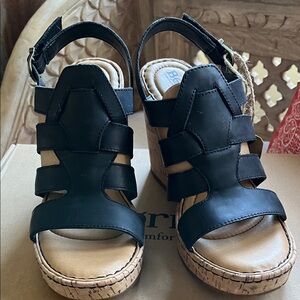 Born Bernese Black Wedge Sandals size 8